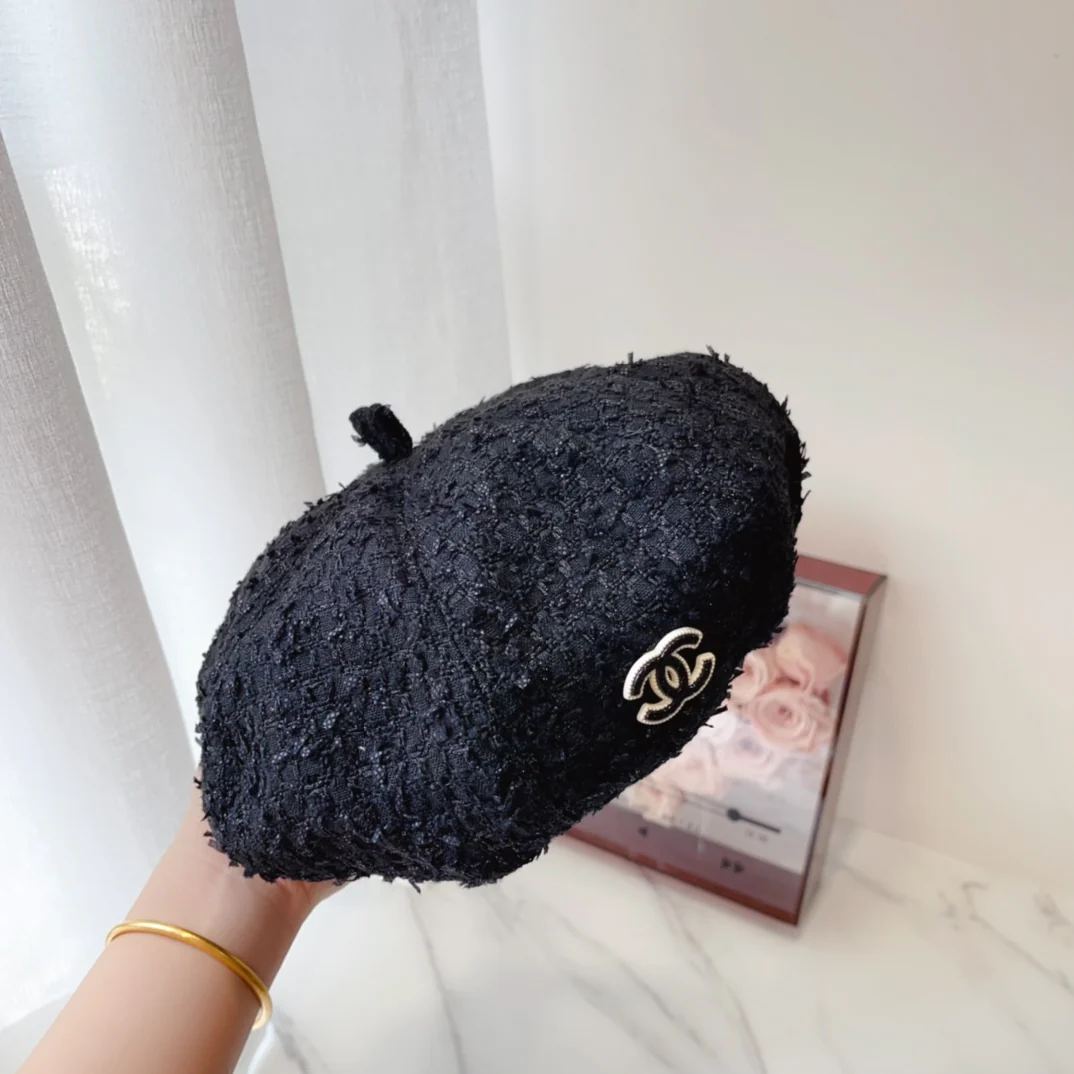 Chanel - Элегантный берет в стиле Chanel - Черный