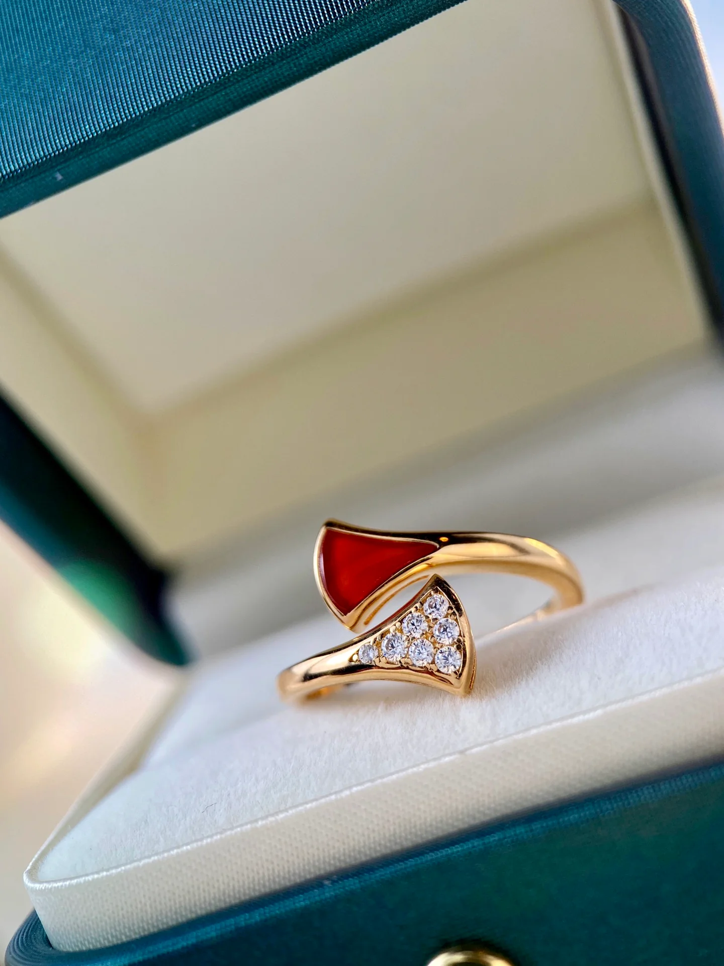 Кольцо Bvlgari - 55