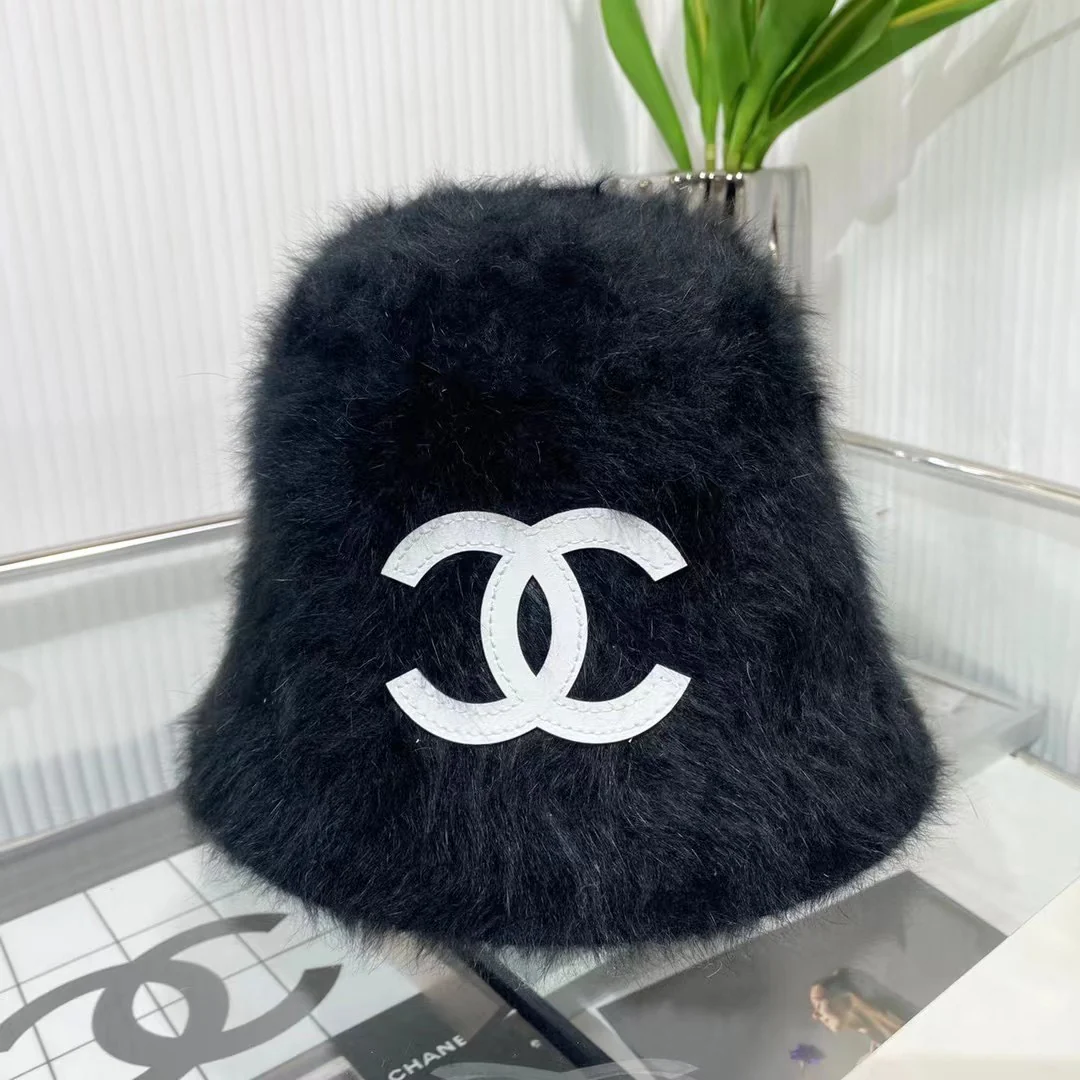 Chanel - Панама из кроличьего меха