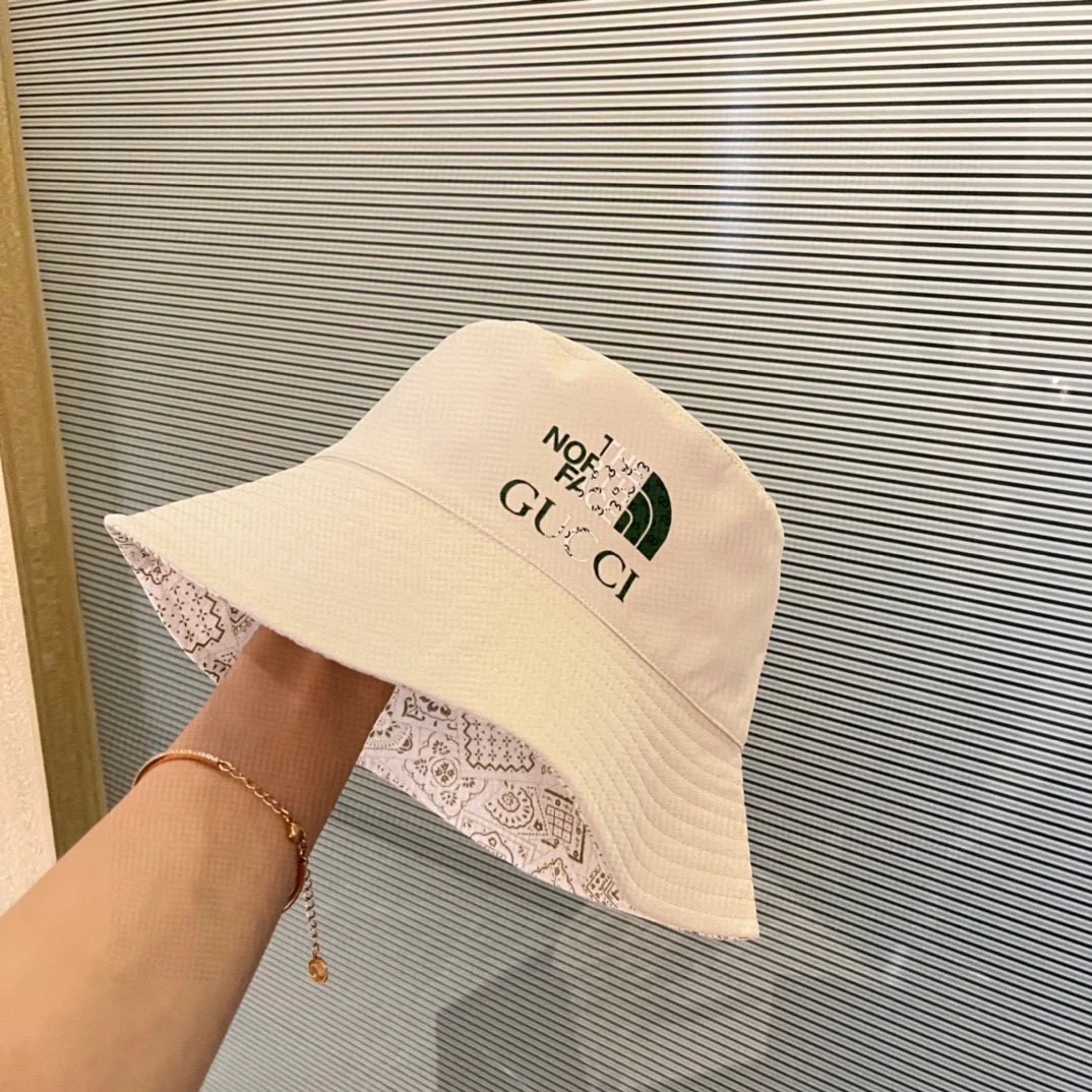 Коллаборация с Gucci - двусторонняя панама