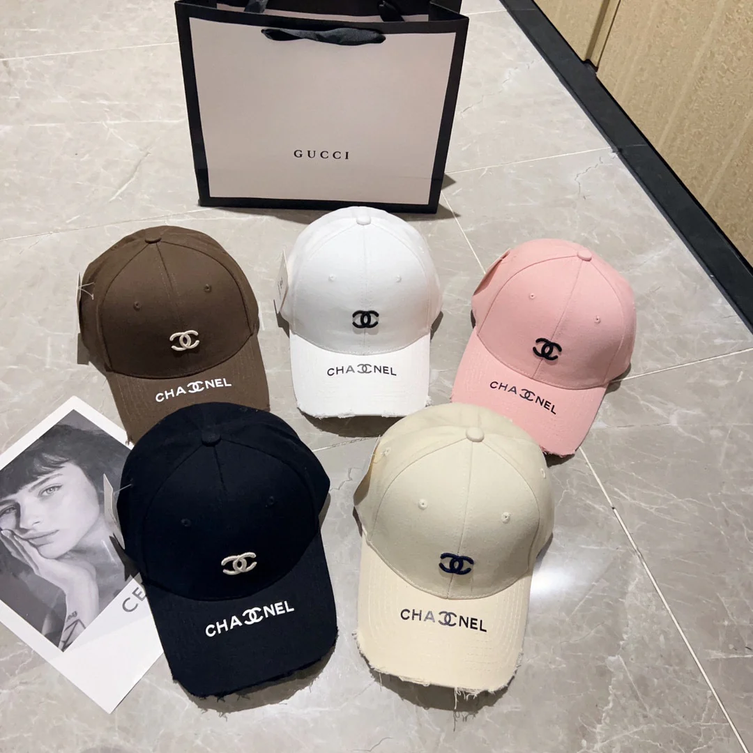 Новая вышитая бейсболка Chanel 2023 года, бутик — розовая.