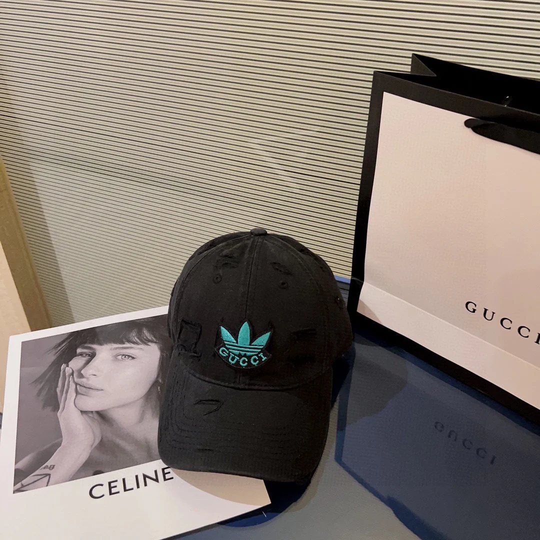 Новинка сезона весна/лето 2023 от Gucci - Бейсболка - Коллаборация - Черная