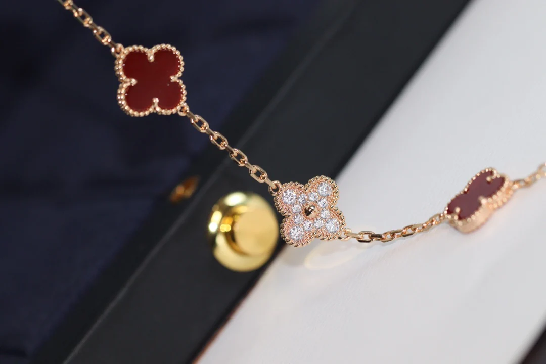 Браслет VCA - 22