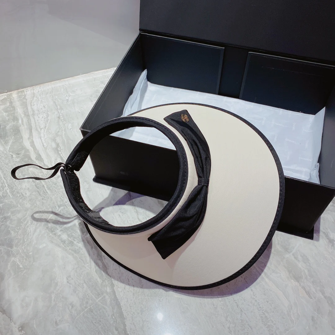 Новинка Chanel 2022 года - Солнцезащитная шляпа - Парик с открытыми губами - Белый