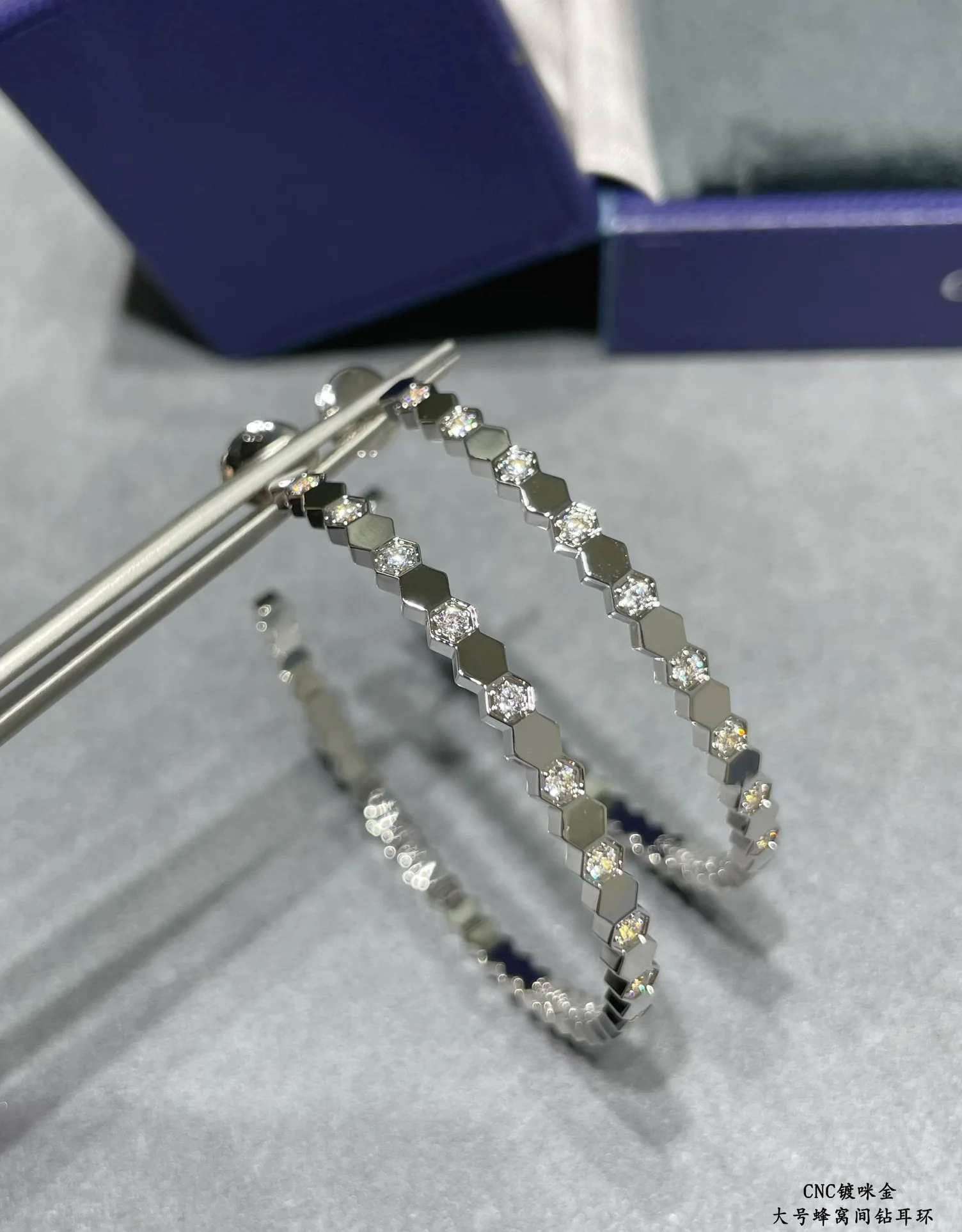 Серьги Chaumet 040