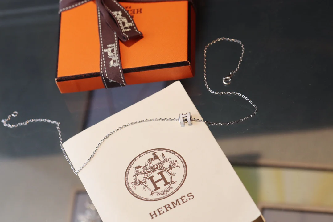 Колье Hermes 060