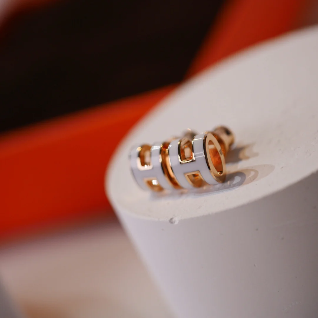 Серьги и гвоздики Hermes