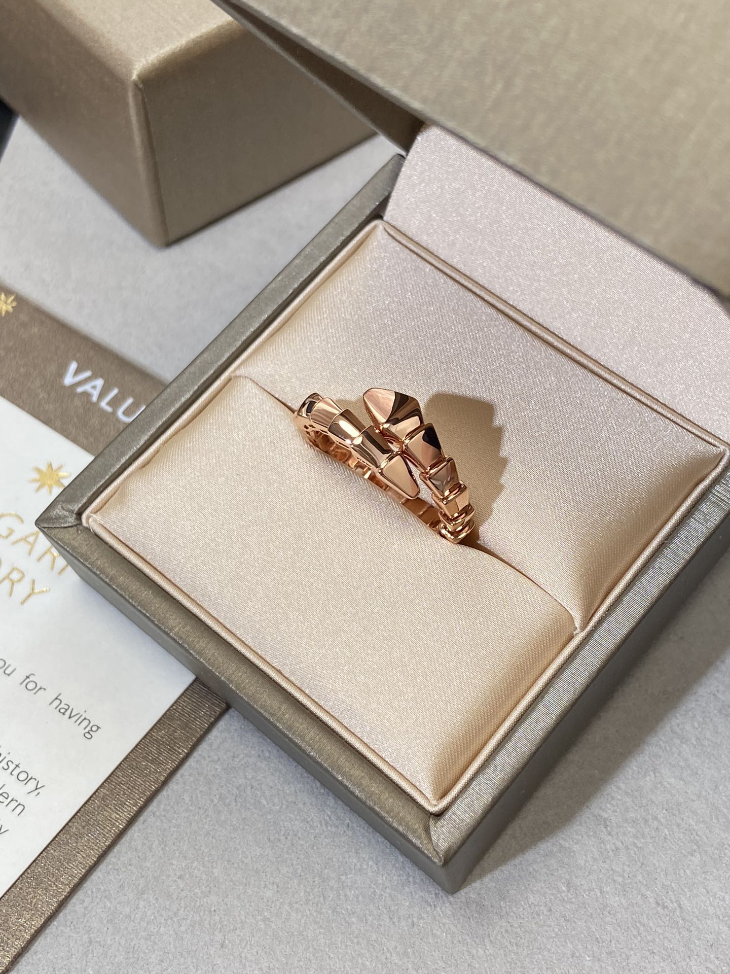 Кольцо Bvlgari 025