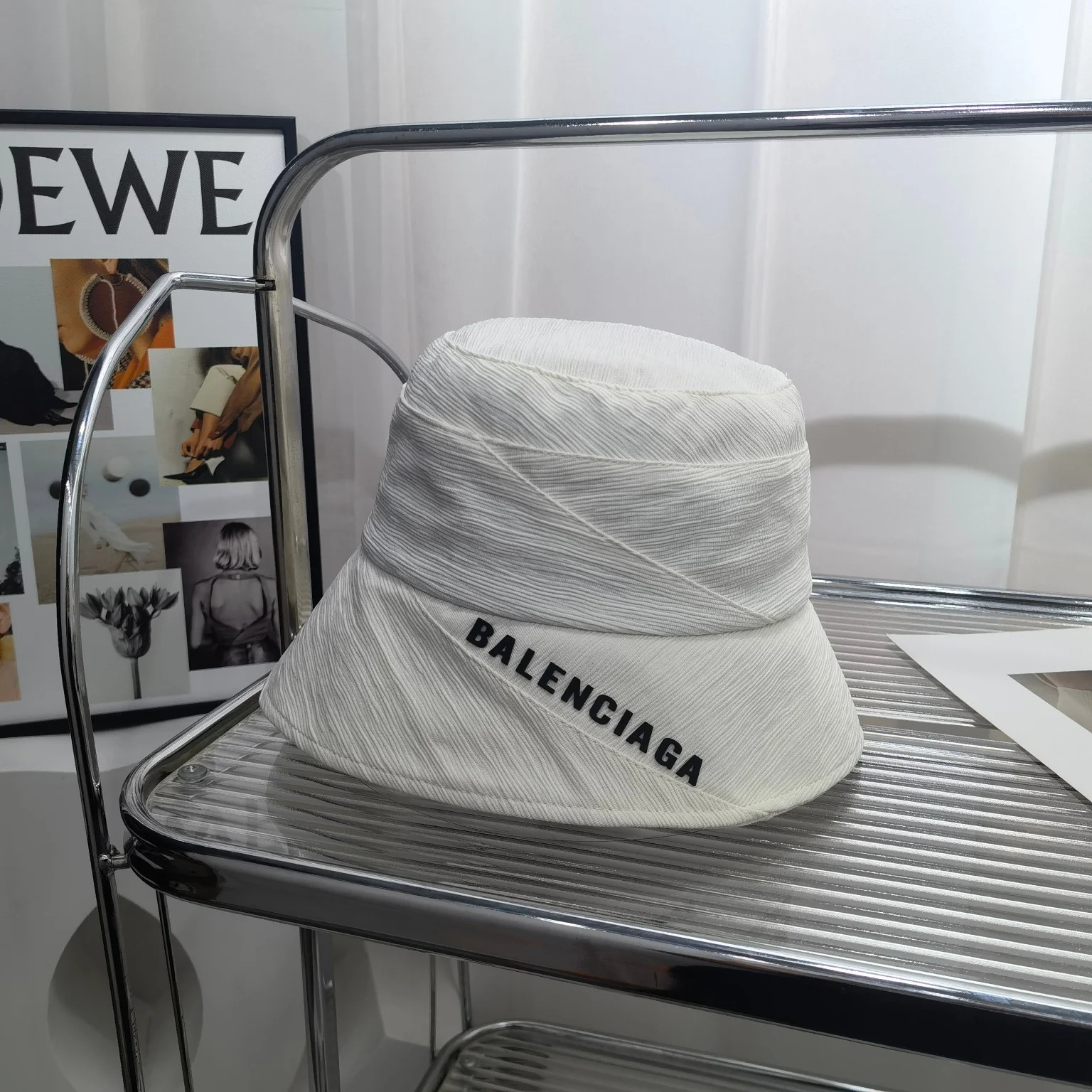 Balenciaga - Рыбацкая шляпа - 1