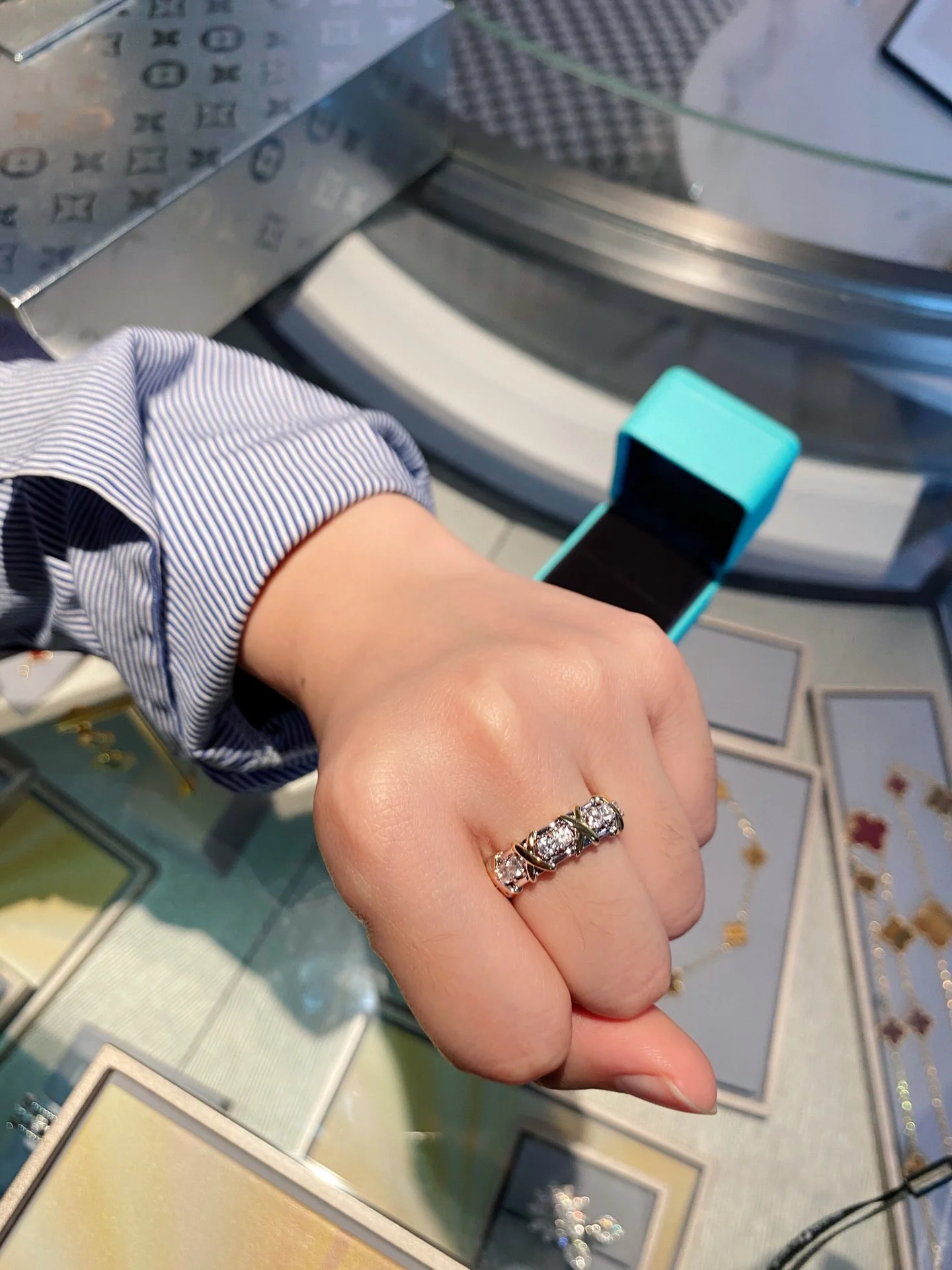 Кольцо Тиффани 043