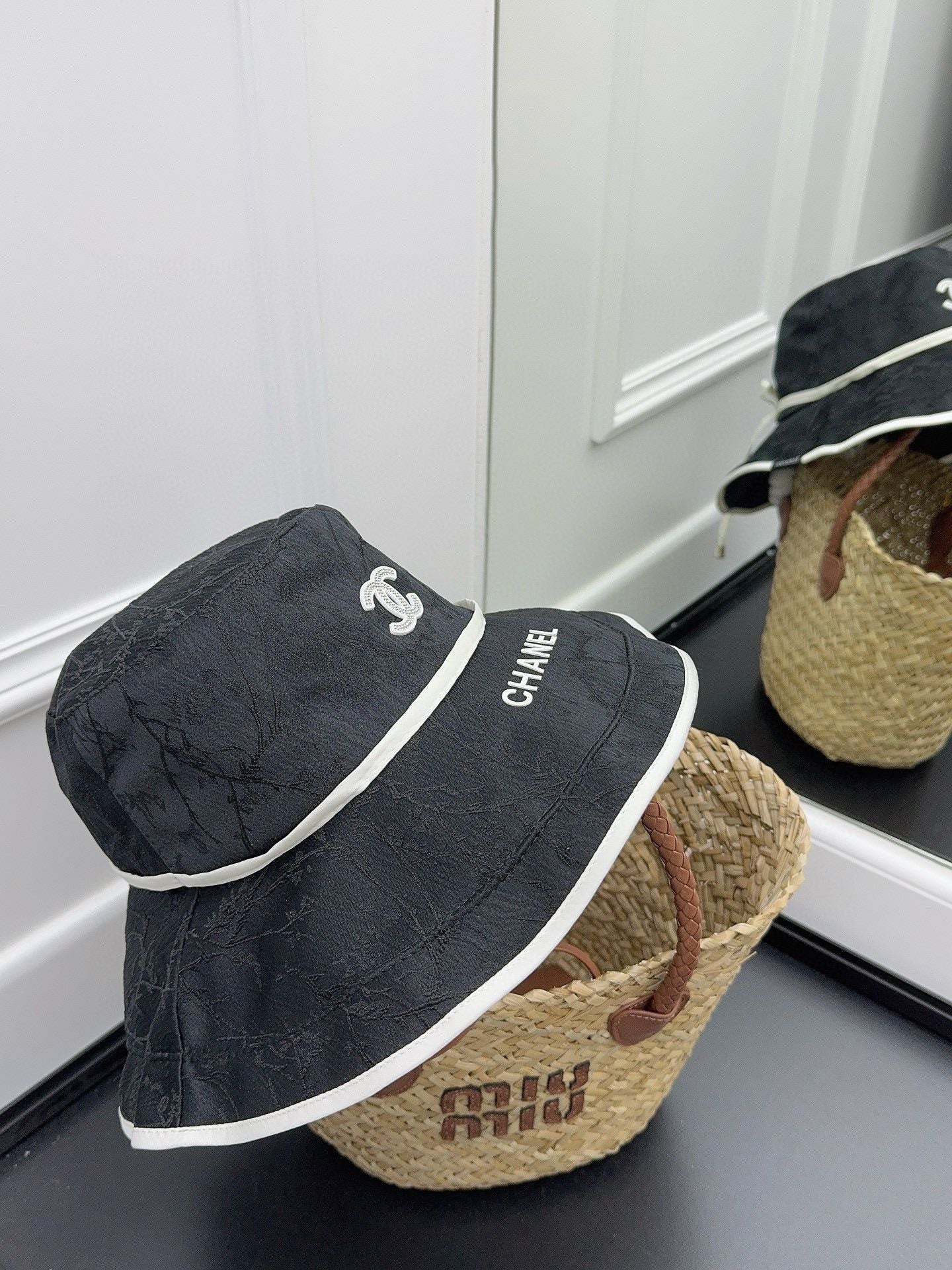 Chanel - Новая рельефная рыбацкая шляпа