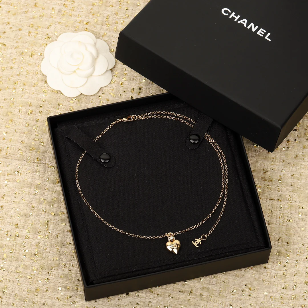 Колье Chanel 451