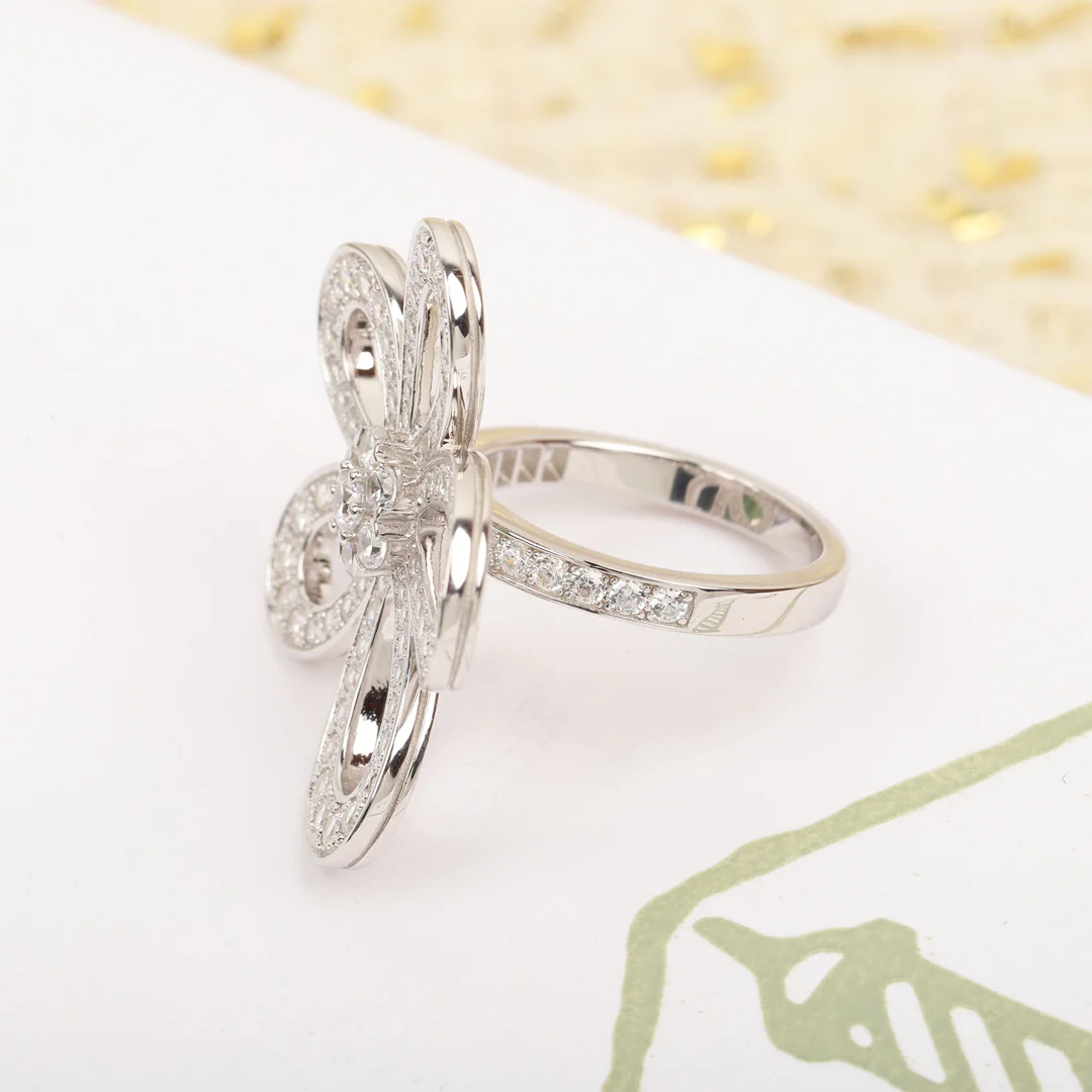 Ван Век - Кольцо 019