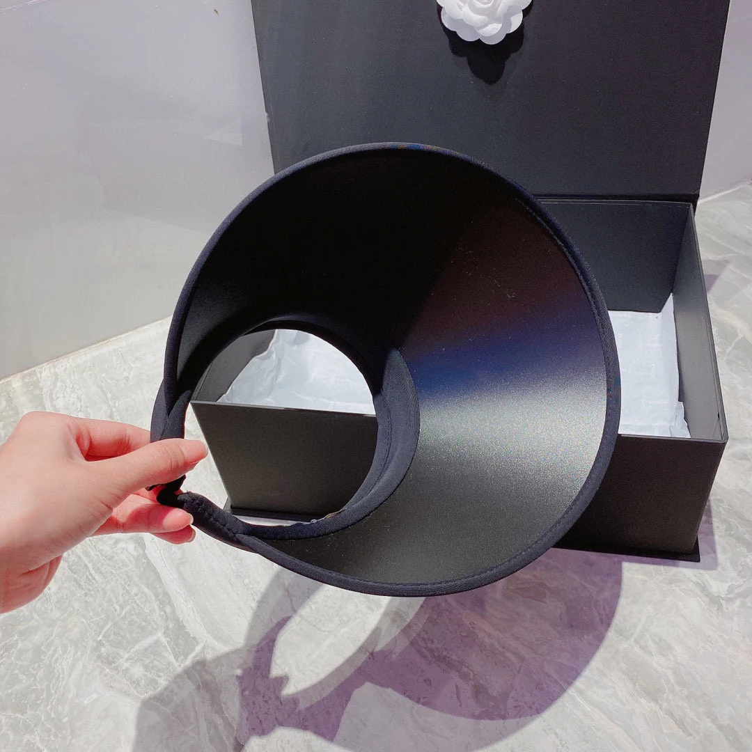 Солнцезащитная шляпа Gucci с открытым верхом и повязкой на голову - 1