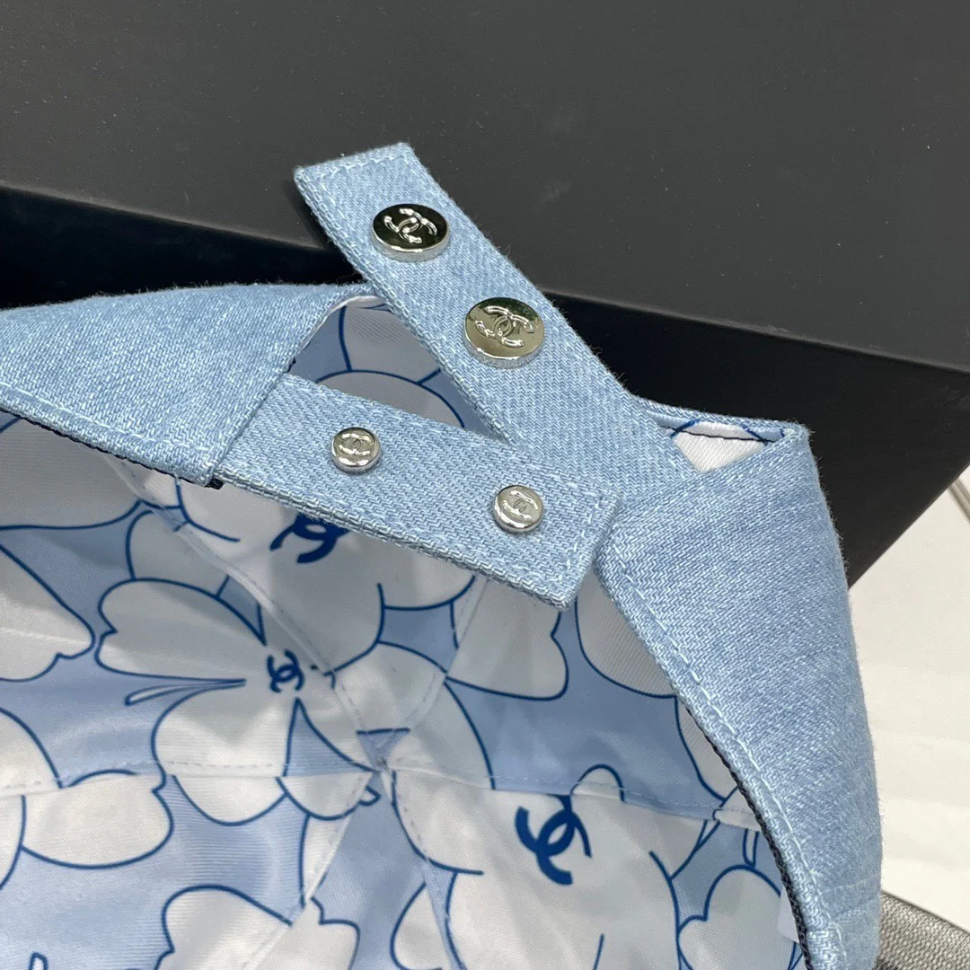 Chanel - Новая бейсболка с пайетками - Синяя