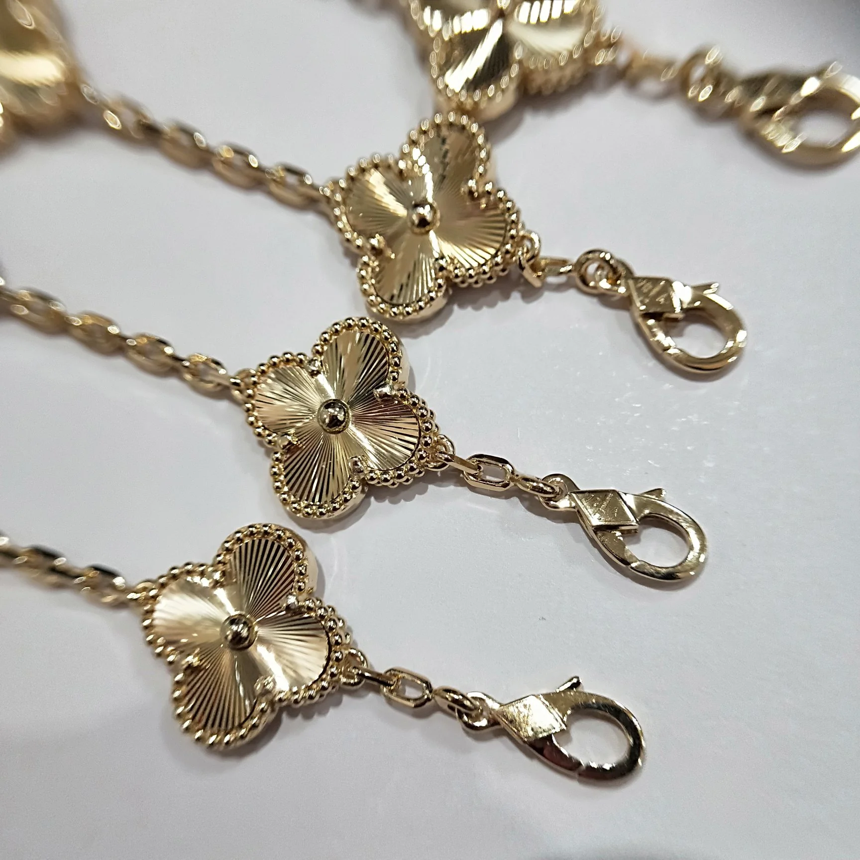 Браслет VCA - 12