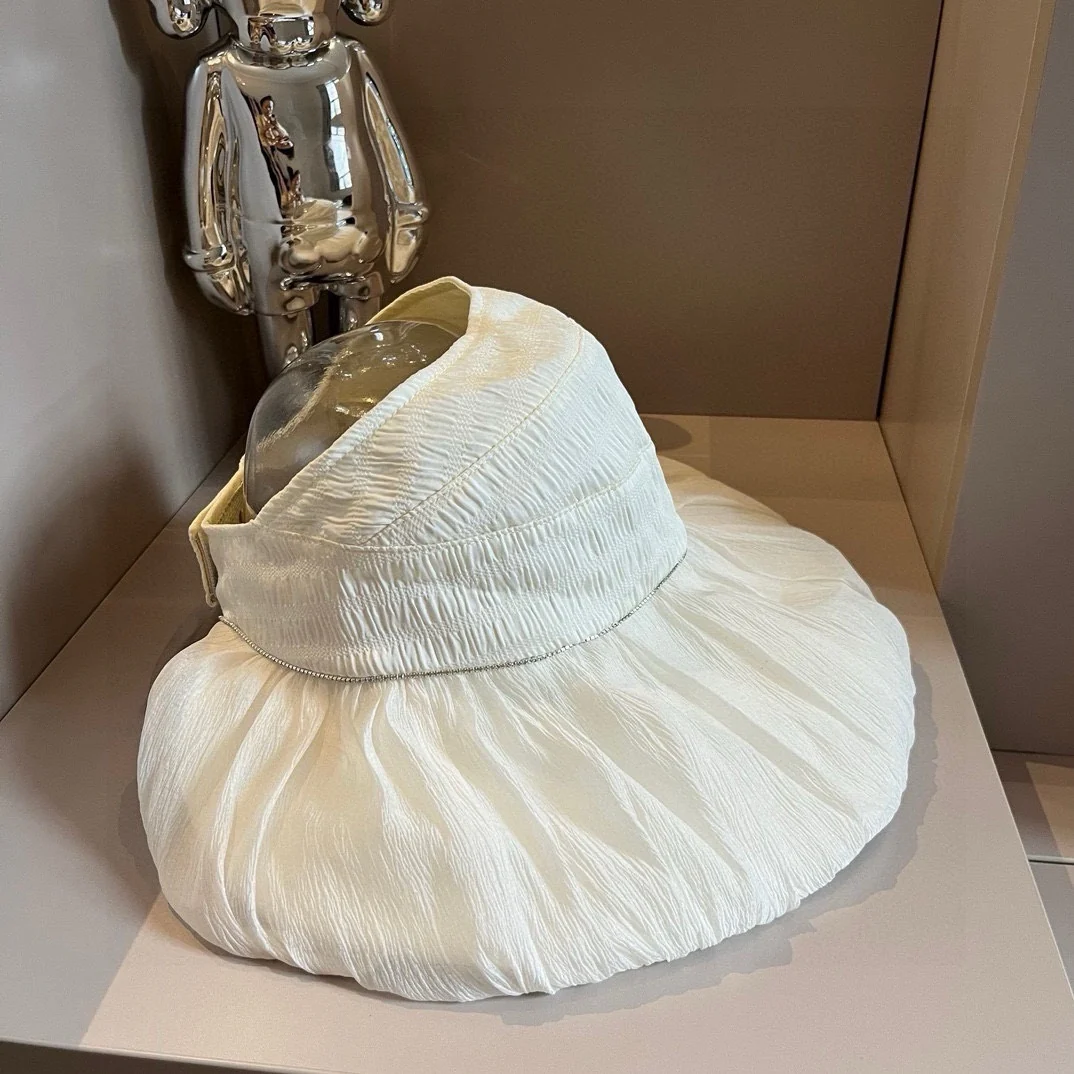 Miu Miu - Новая элегантная рыбацкая шляпа 2024 года - белая