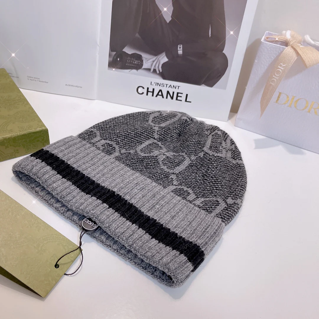 Gucci - Эластичная вязаная шапка-бини - Серая