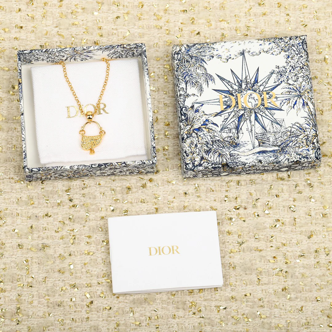 Колье Dior 095