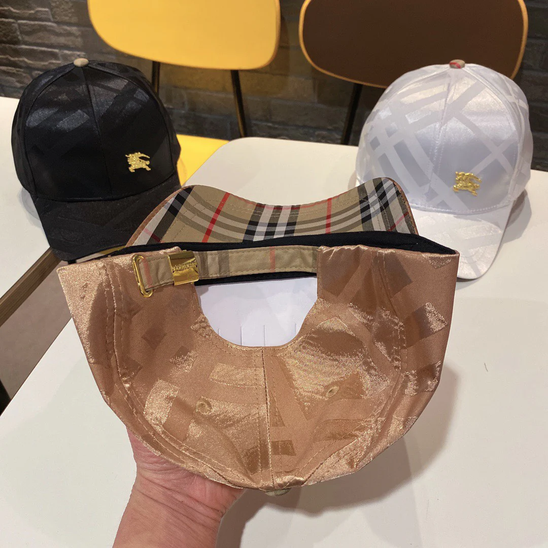 Burberry - Полосатая бейсболка