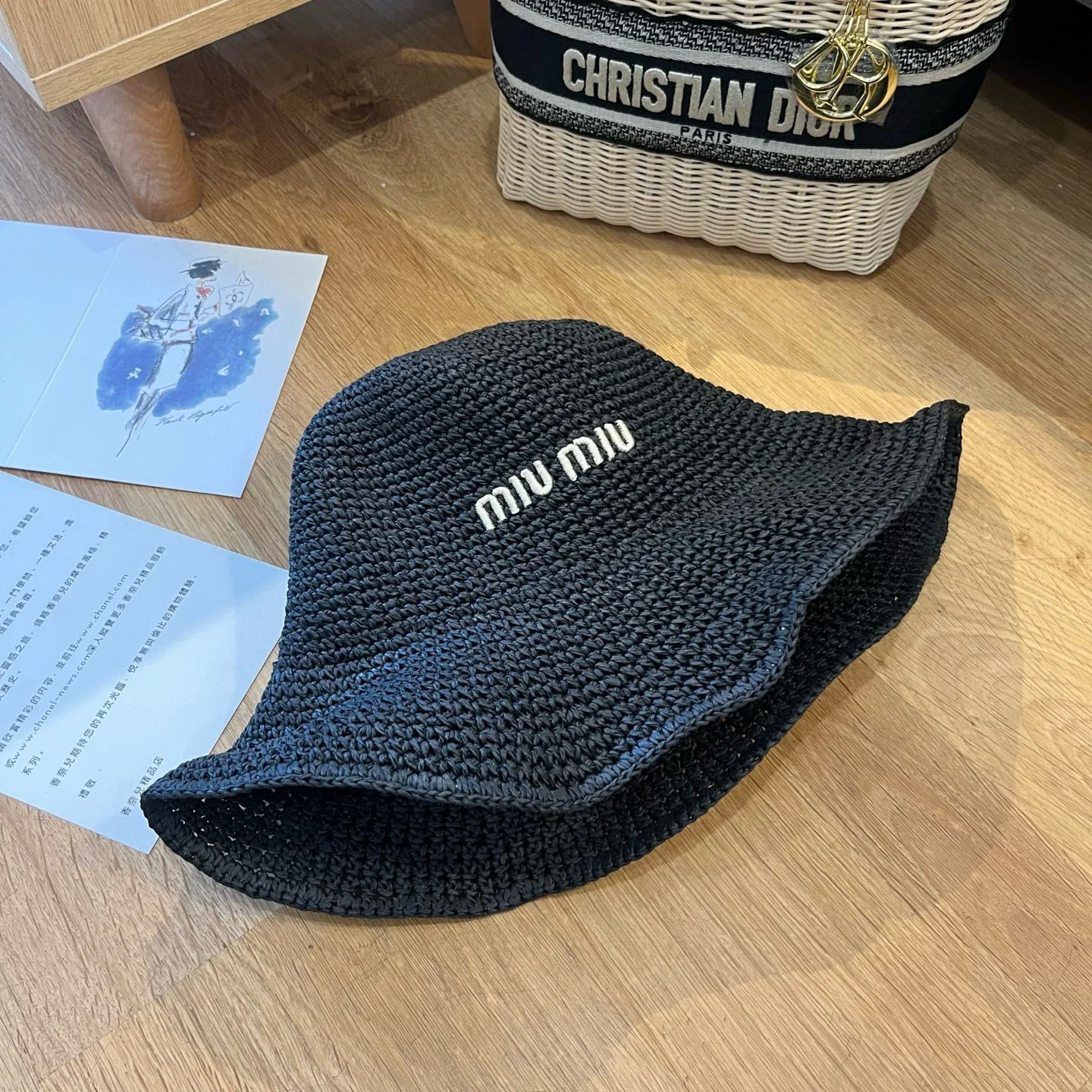 Miu Miu - Плетеная соломенная шляпа - Черная