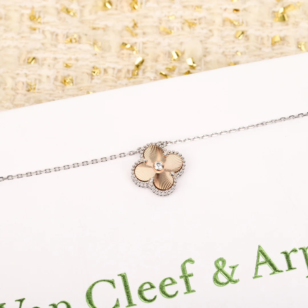 Van Vek - Колье 090