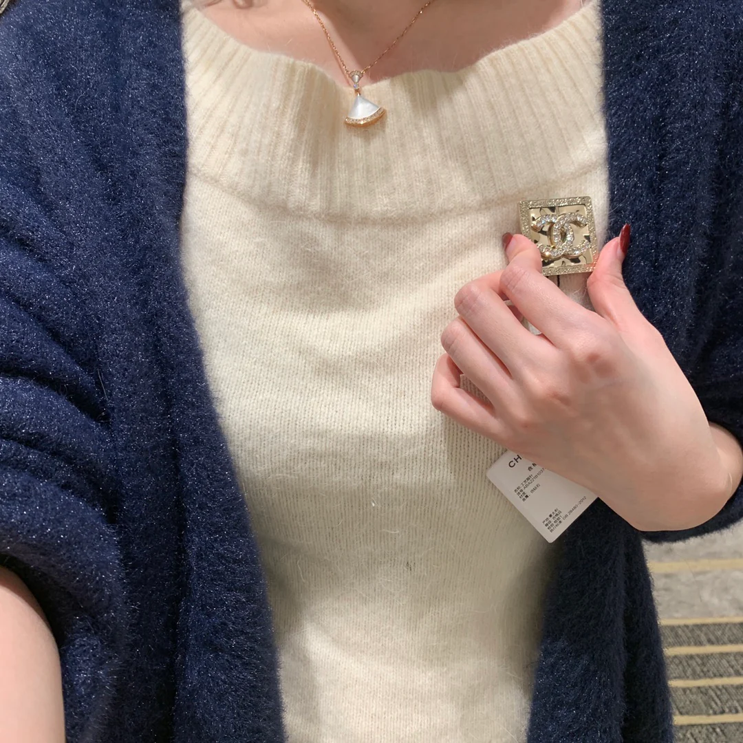 Брошь Chanel 164