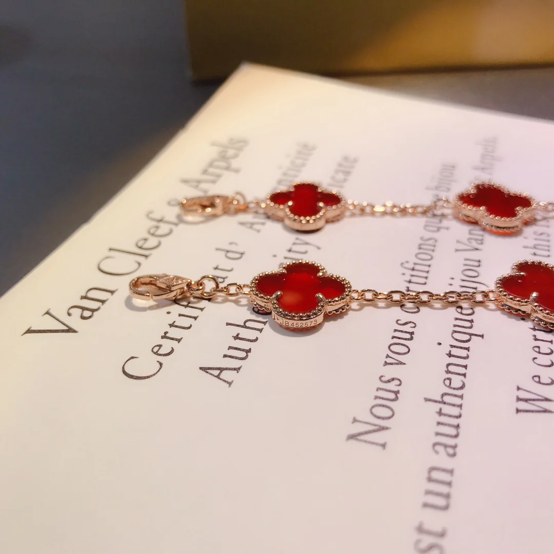 Браслет VCA - 38