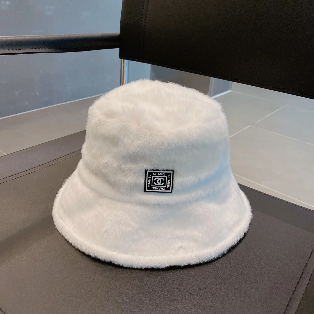 Chanel - Рыбацкая шляпа из кроличьего меха - Белая