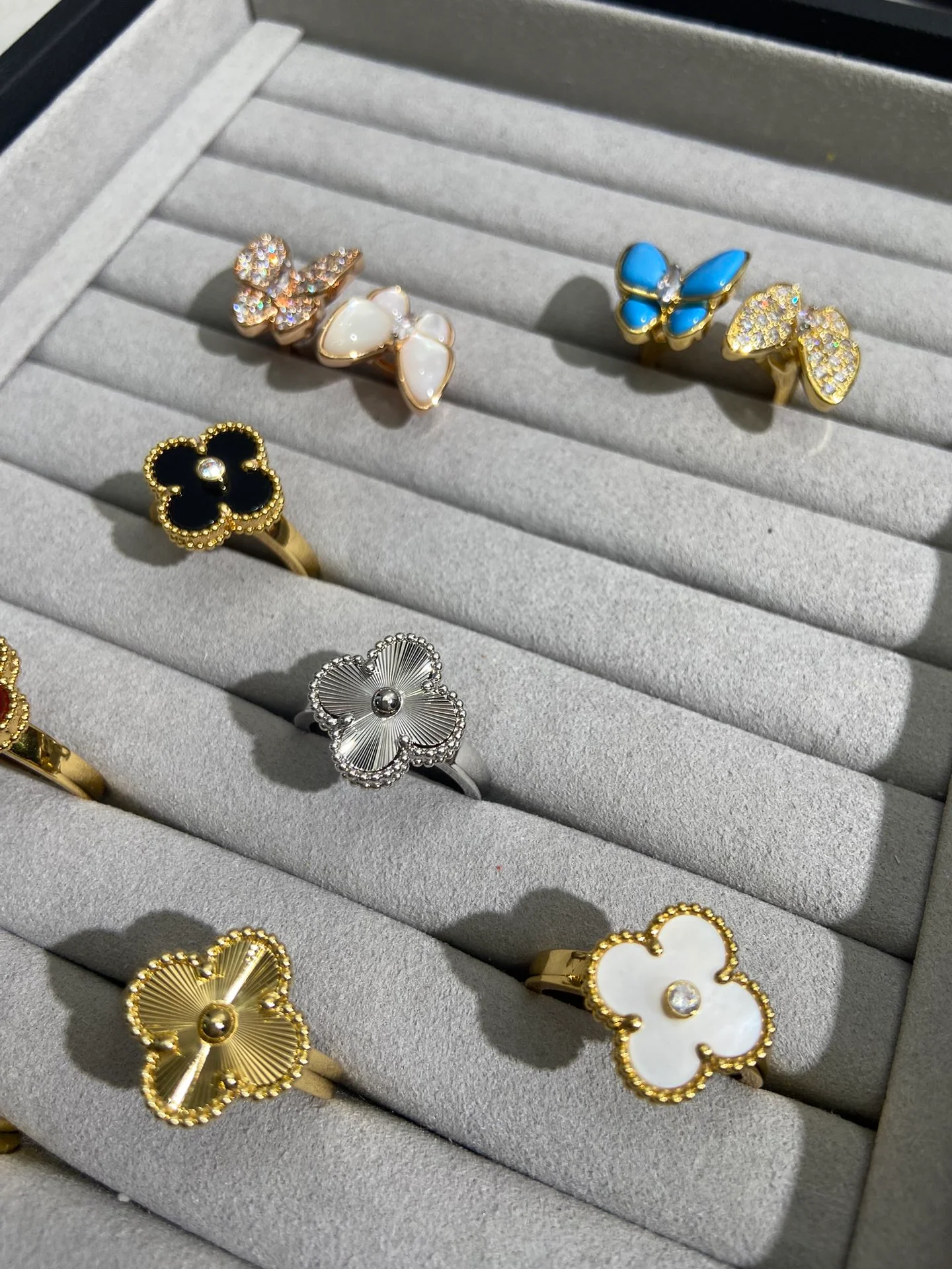 Ван Век - Кольцо 073