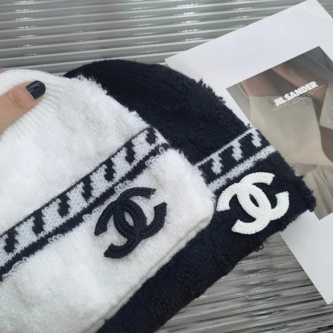 Chanel - Вязаная шапка - 1