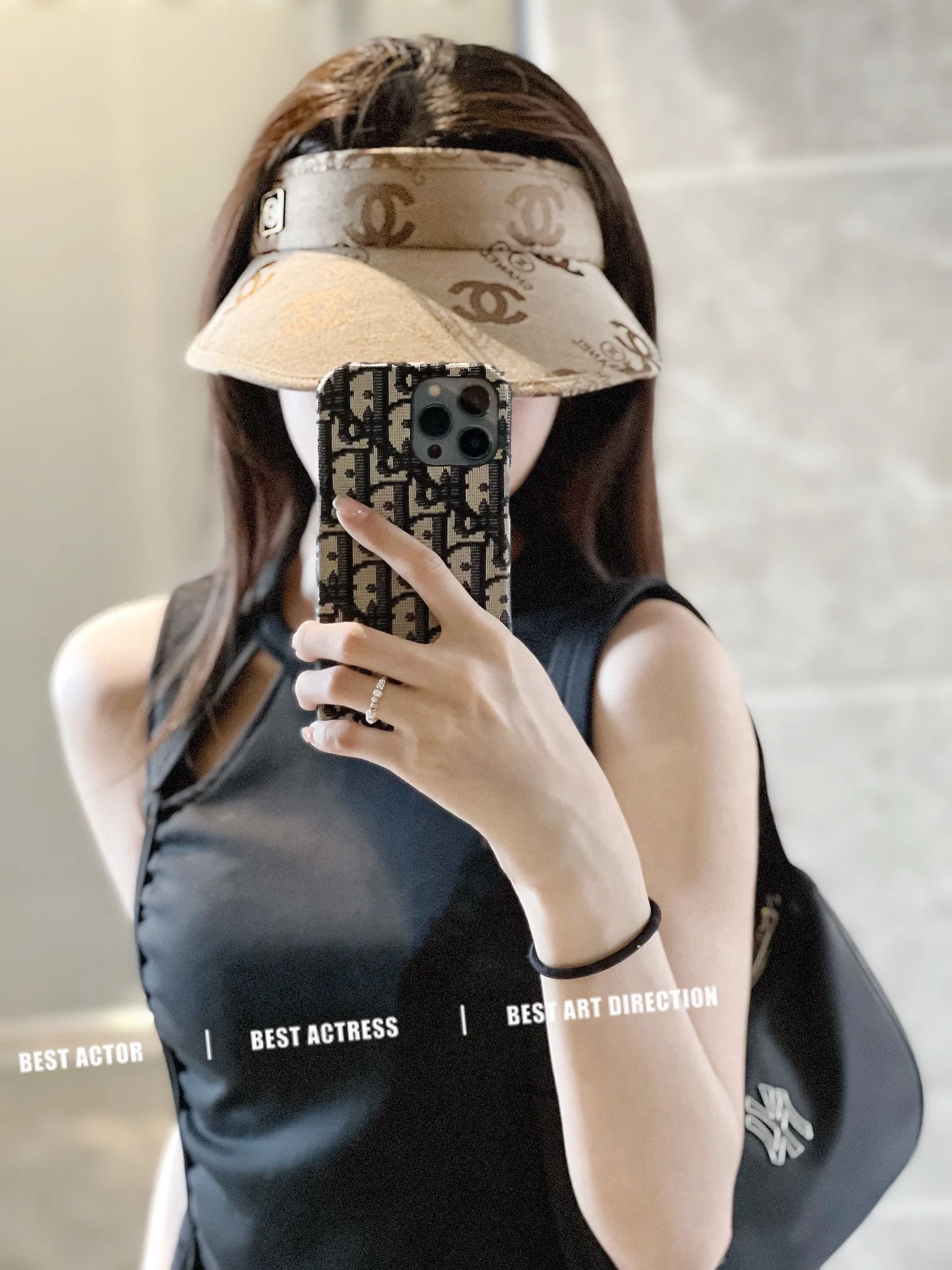 Новинка сезона весна/лето 2023 от Chanel - Козырек - Солнцезащитная шляпа - Коричневая