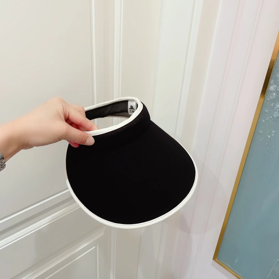 Celine - Стильный спортивный козырек