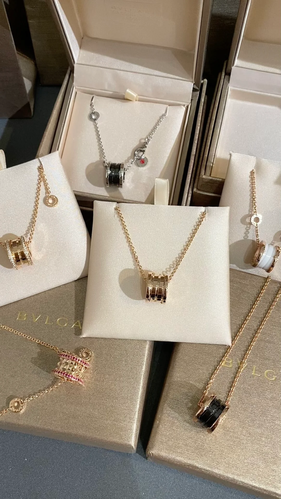 Колье Bvlgari - Изображение из коллекции - 2