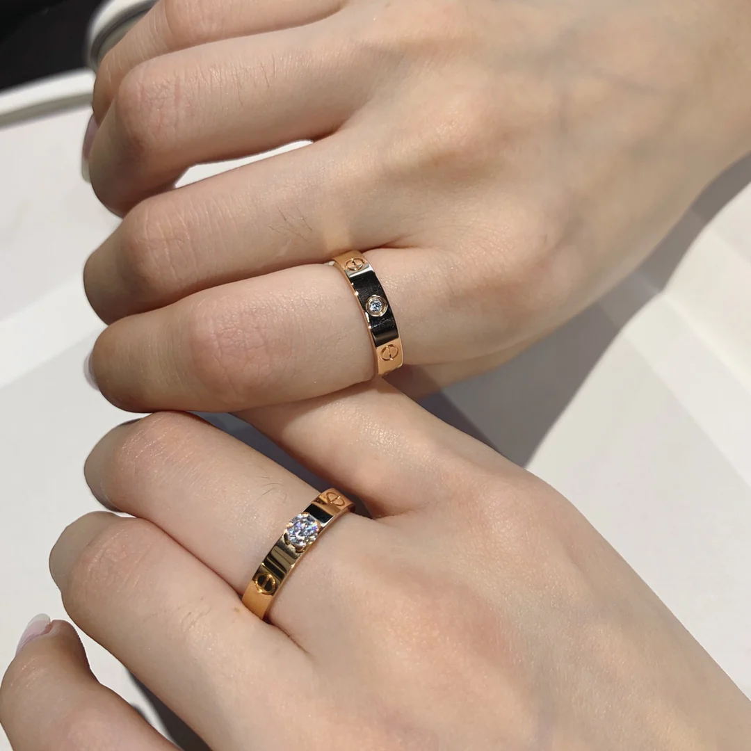 Кольцо Cartier Love Solitaire — розовое и белое золото