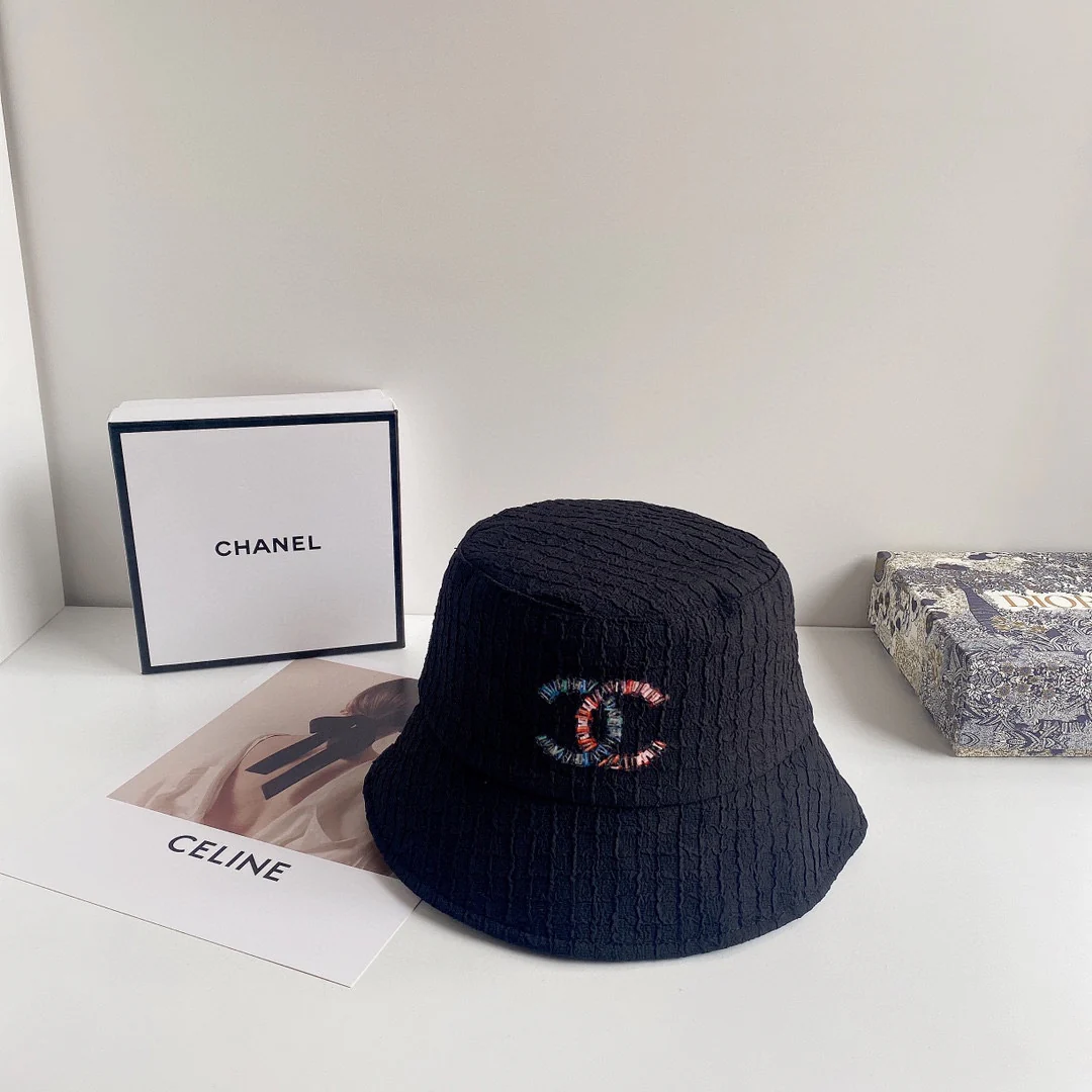 Новая мини-рыбацкая шляпа Chanel 2022 года — 4 цвета.