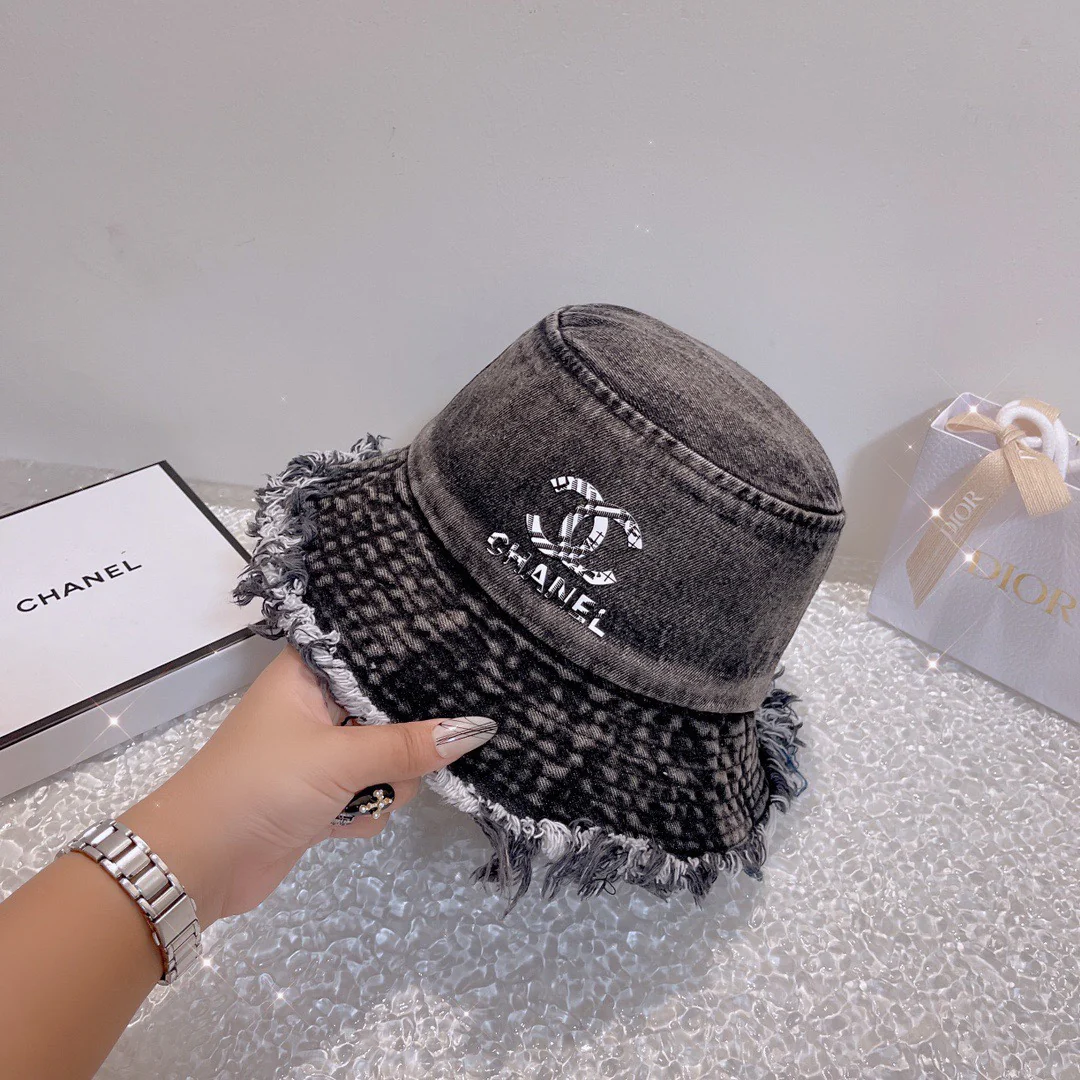 Chanel - Рыбацкая шляпа в стиле 