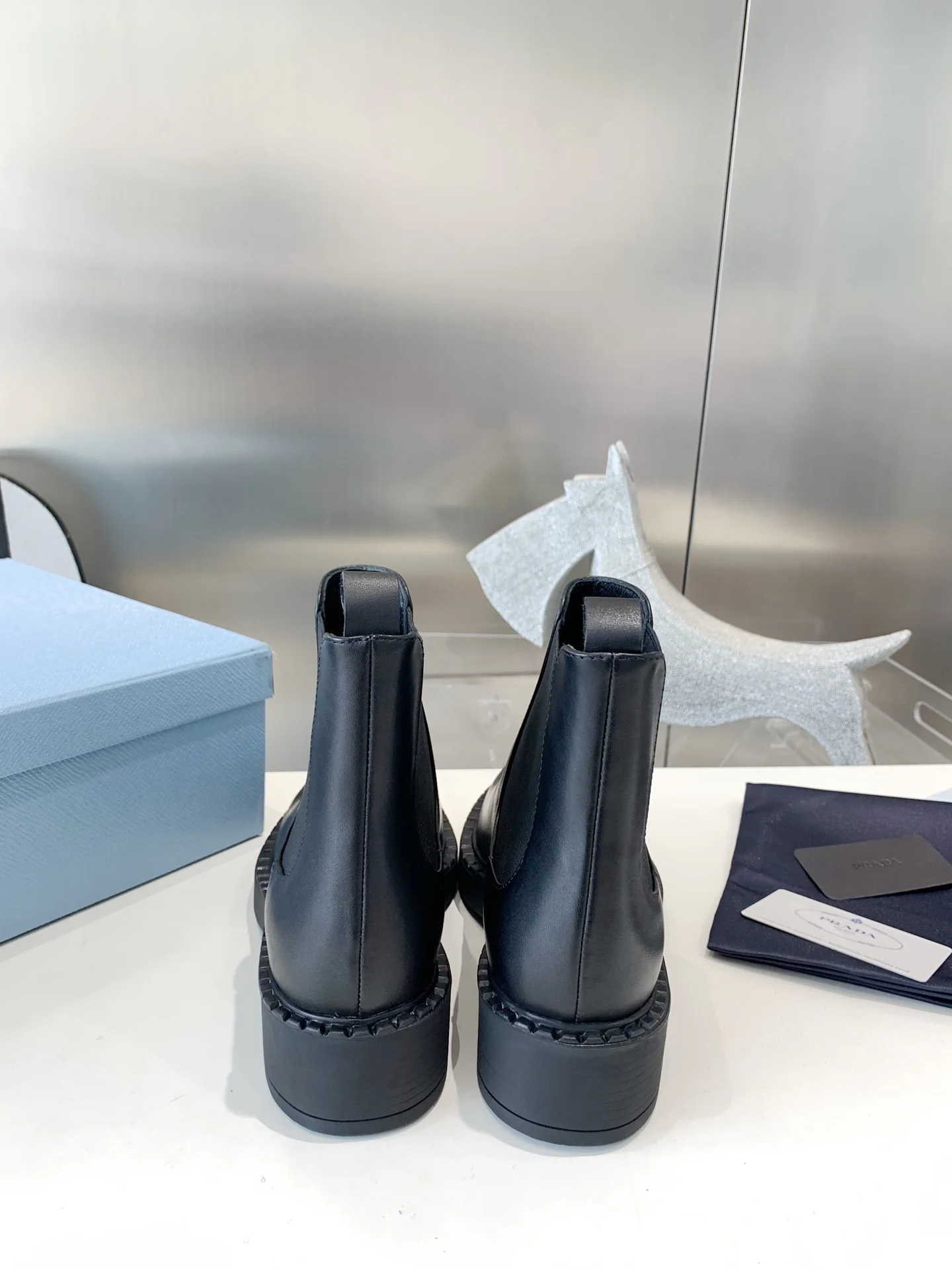 Prada - Сдержанные ботинки челси