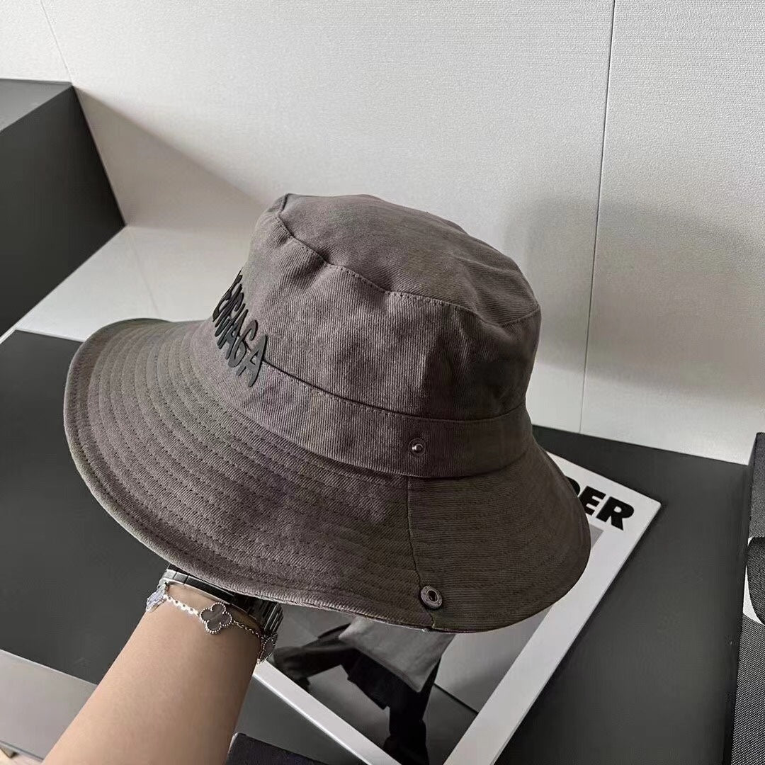 Balenciaga - Выстиранная рыбацкая шляпа на шнуровке