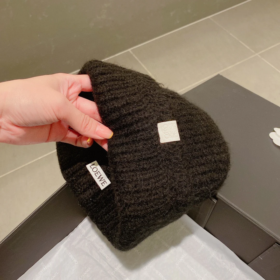 Вязаная шапка Lolwei - черная