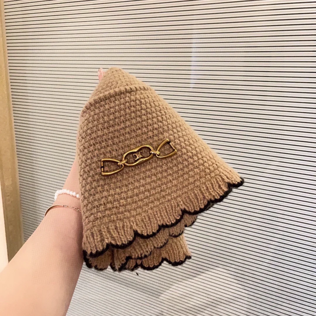 Celine - Вязаная рыбацкая шапка - 1