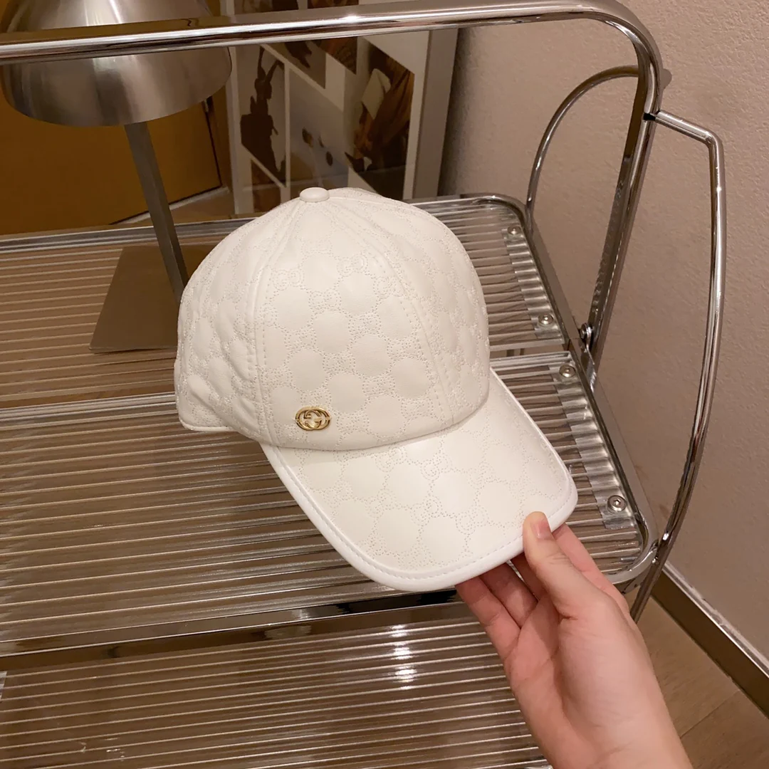 Кожаная бейсболка Gucci - белая