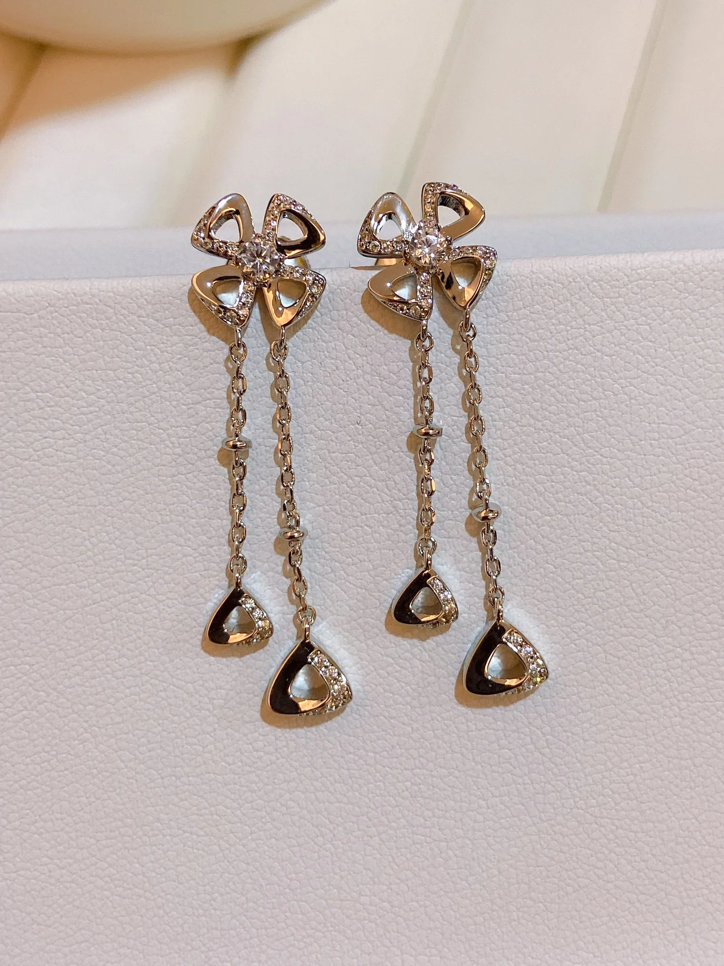 Серьги Bvlgari 020