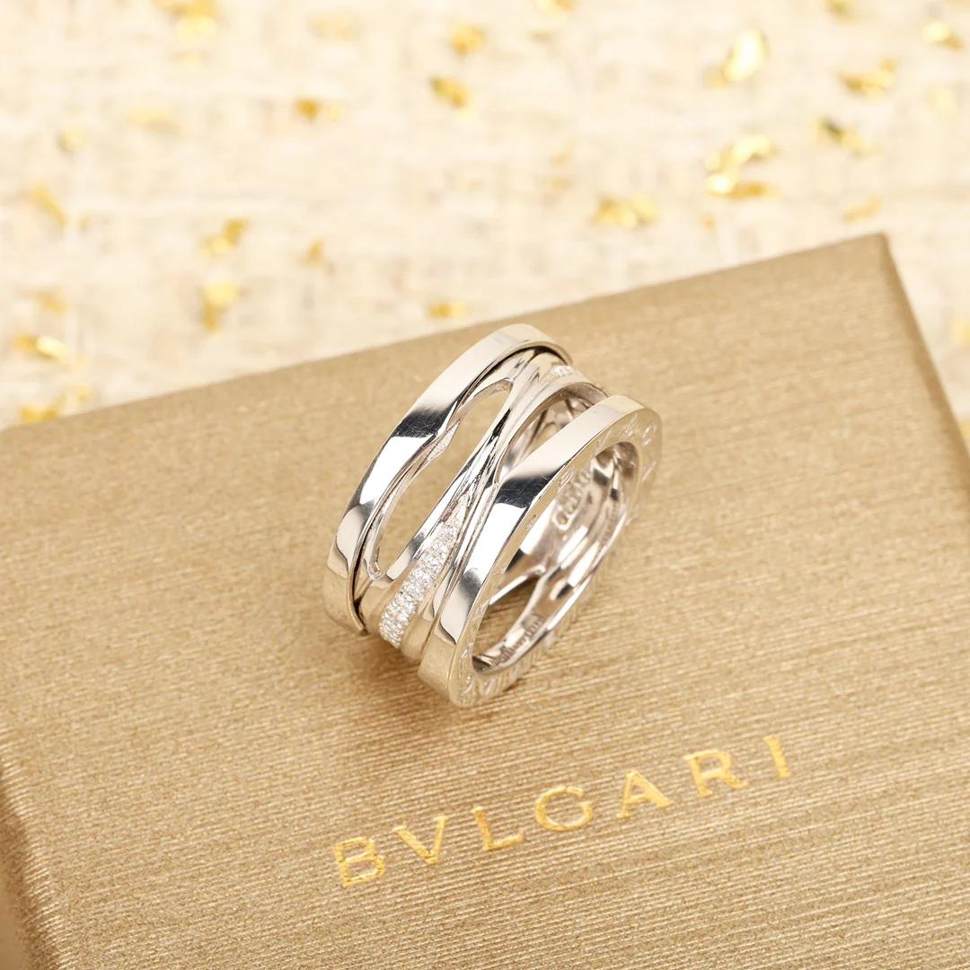 Кольцо Bvlgari 009