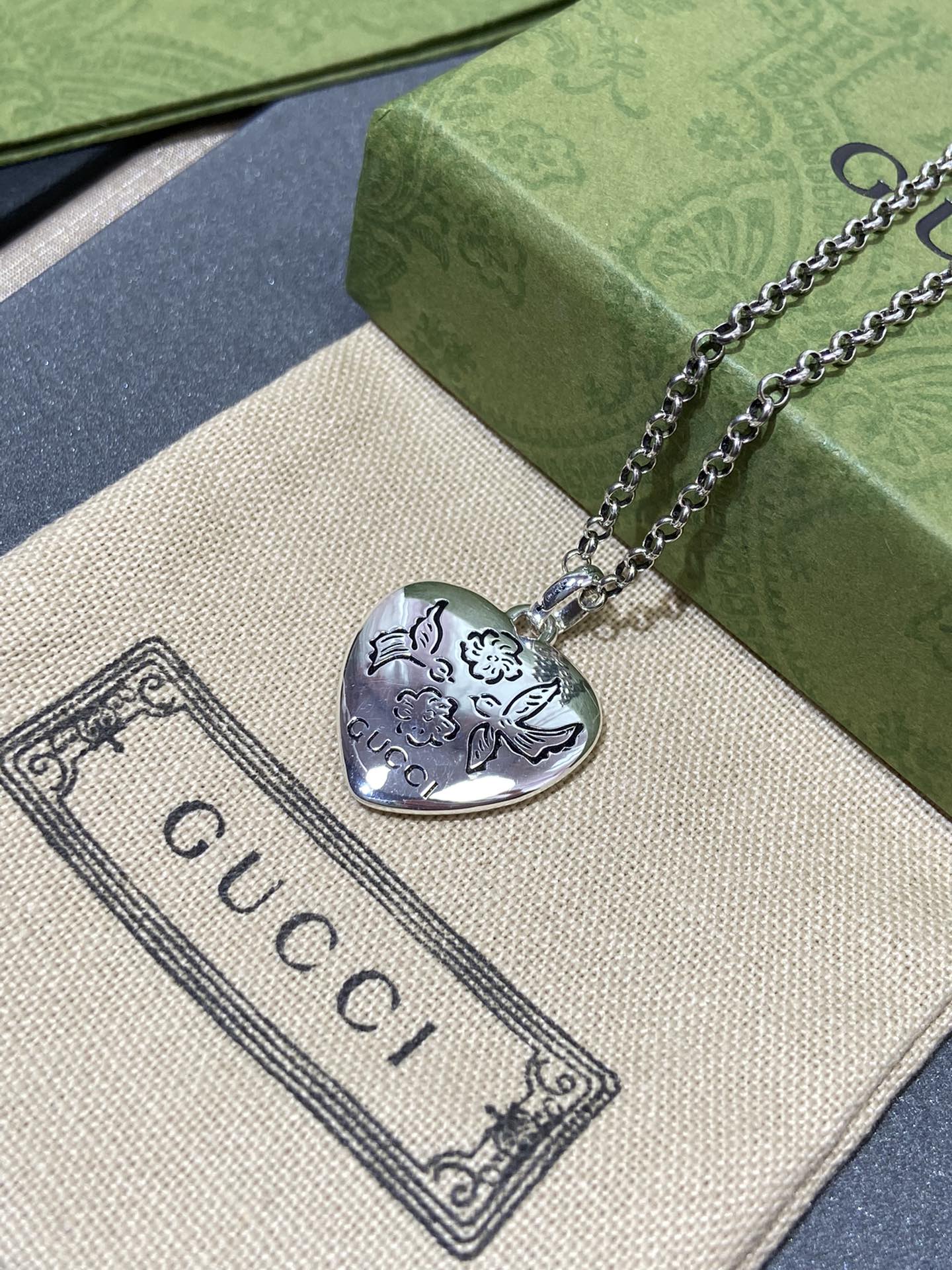 Gucci - Колье 051