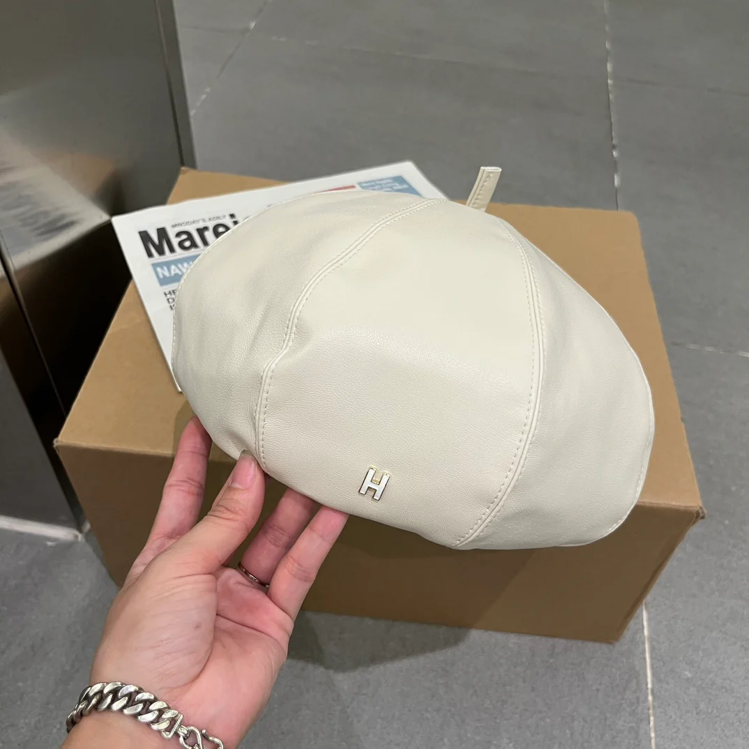 Гермес - Береты - Шляпы художника - Белые