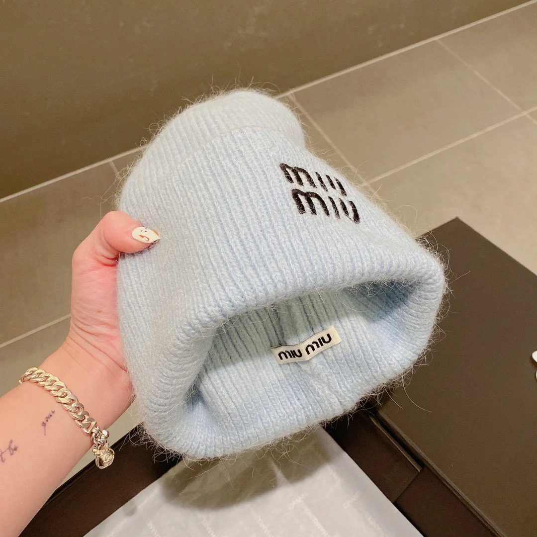 Miu Miu - Шапка из кроличьего меха - Синяя