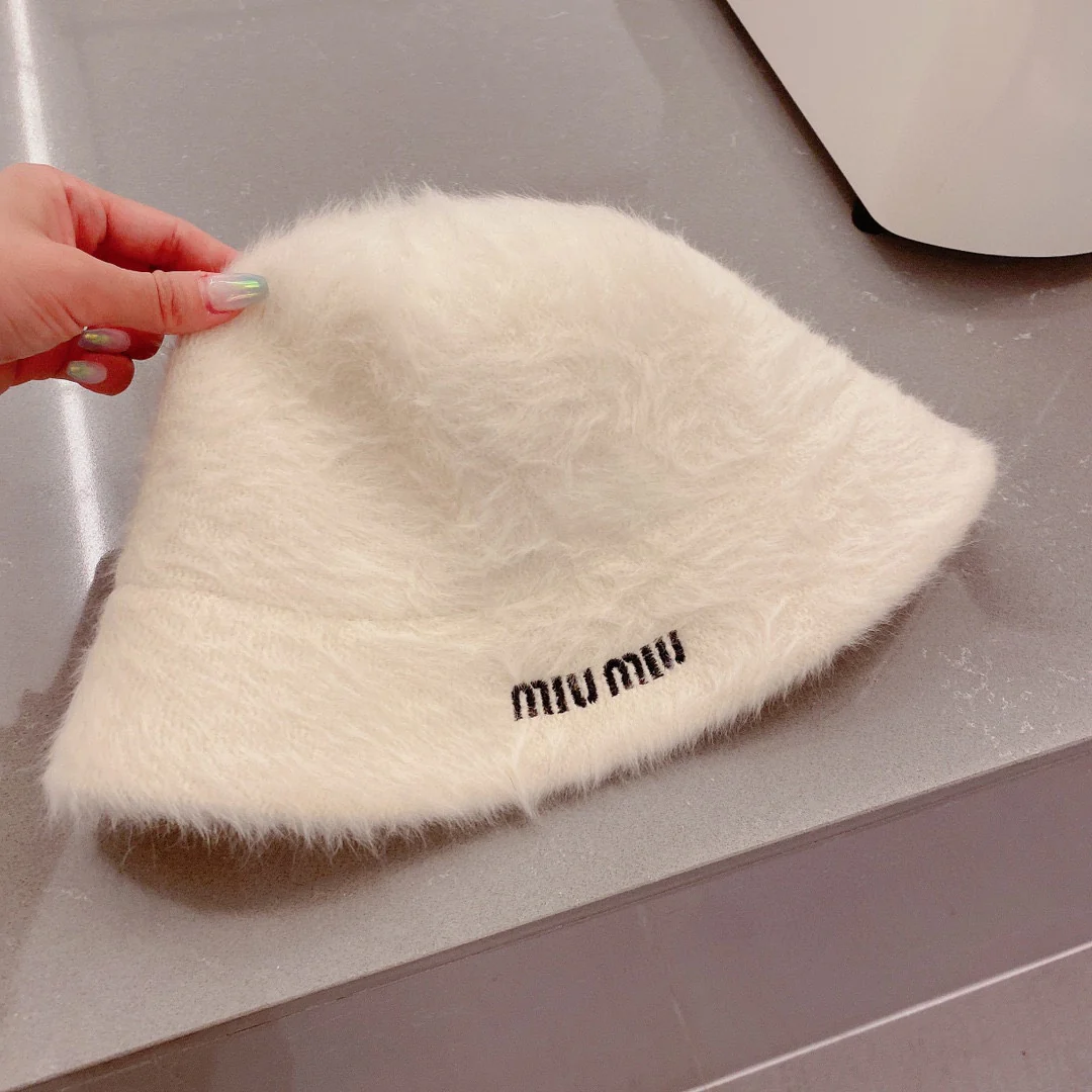 Miu Miu - Рыбацкая шляпа из кроличьего меха - Белая