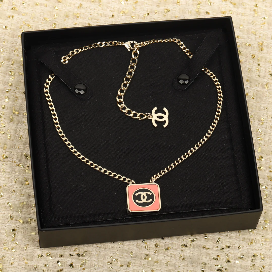 Колье Chanel 526