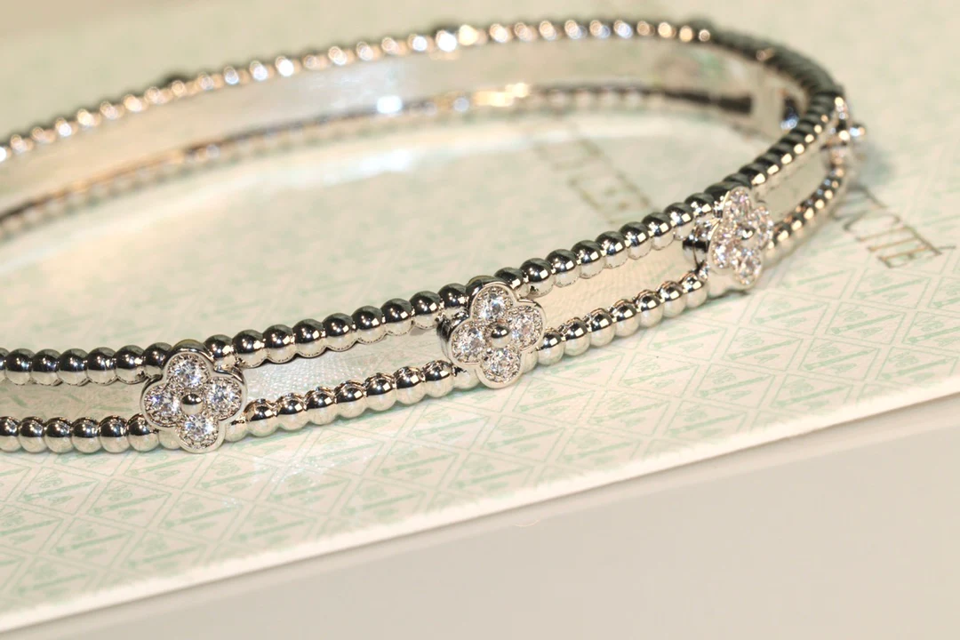 VCA-Браслет-3